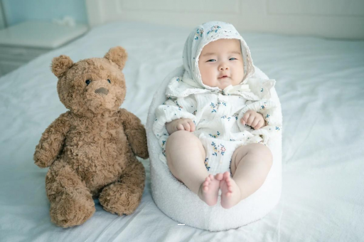 盘锦宝宝挠耳朵是怎么回事 盘锦宝宝挠耳朵是怎么回事